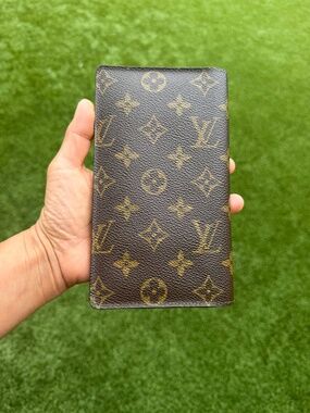 Vintage Louis Vuitton Monogram Checkbook Wallet